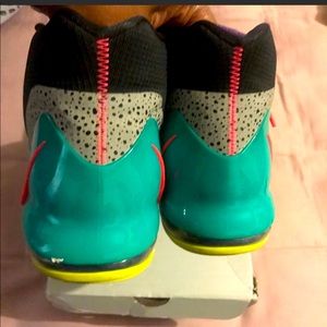 Nike Air Max 1 Anthony Davis shoe!!